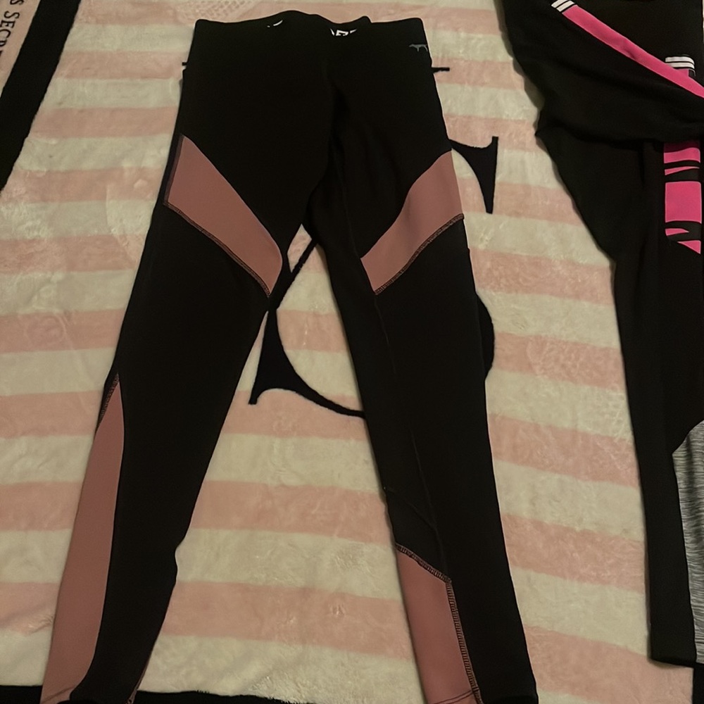 Victoria Secret pink bundle - Picture 5 of 5